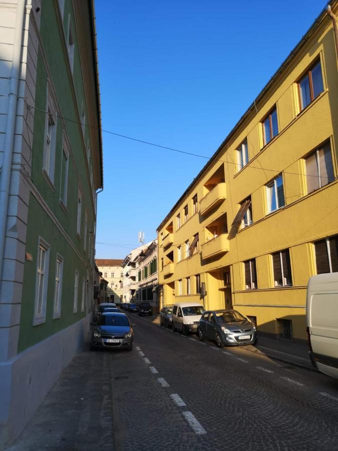 Central Apartment Maria Sibiu Buitenkant foto